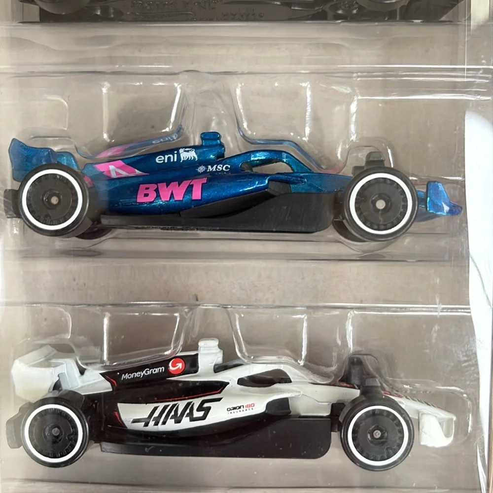 Hot Wheels Formula 1 5-Pack RedBull AMG Petronas BWT Alpine Haas Williams Racing